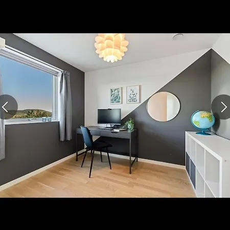 Moderne Funkis Med Fantastisk Havutsikt 别墅 阿斯克尔